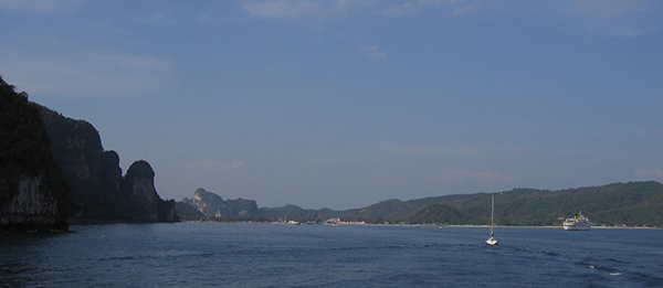 Tsunami Thailand Phi Phi Island 2004